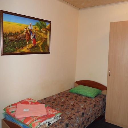 Hotel And Sport Complex Dinamo Dnipro Quarto foto