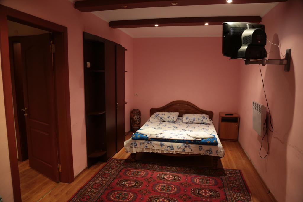 Hotel And Sport Complex Dinamo Dnipro Quarto foto