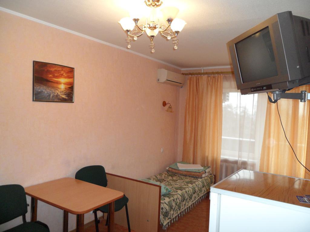 Hotel And Sport Complex Dinamo Dnipro Quarto foto
