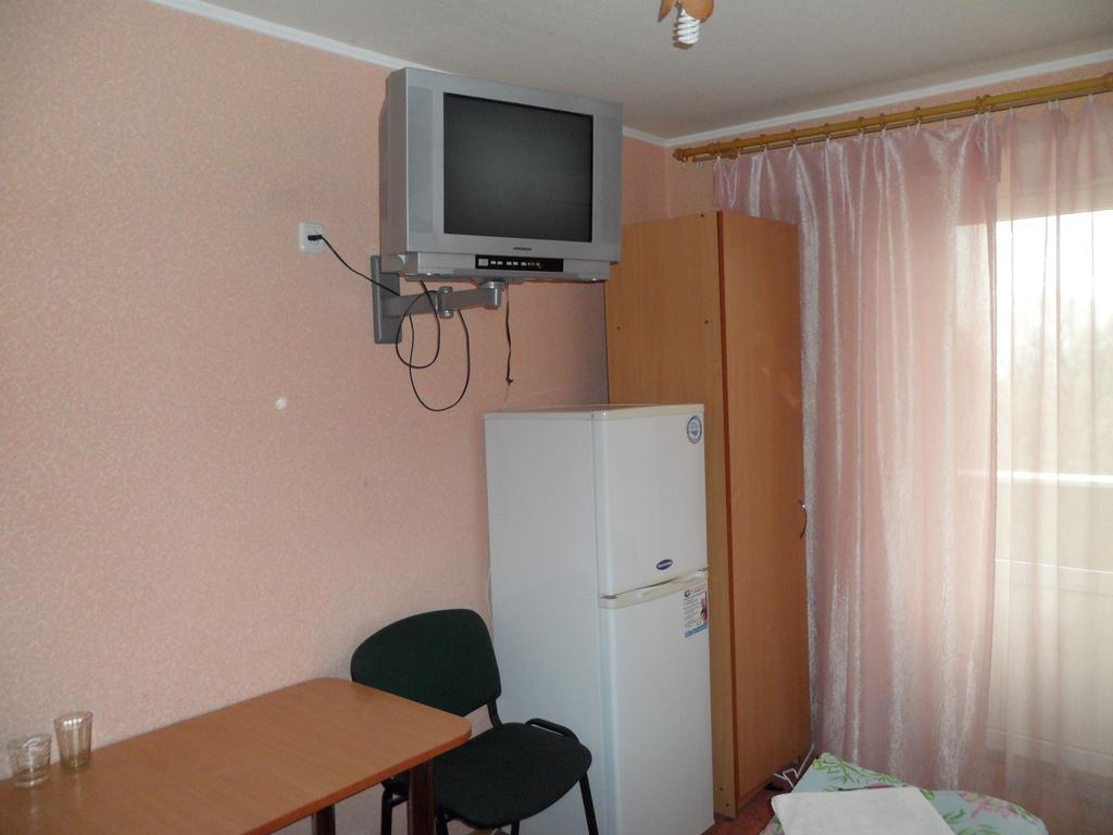 Hotel And Sport Complex Dinamo Dnipro Quarto foto